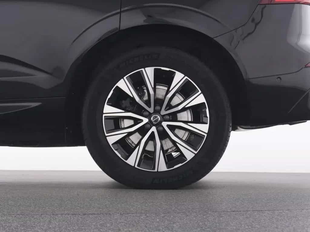 Volvo XC60 B4 AWD Plus Dark+PANO+FAP+360°+HK SOUND 04/2024-photo-20