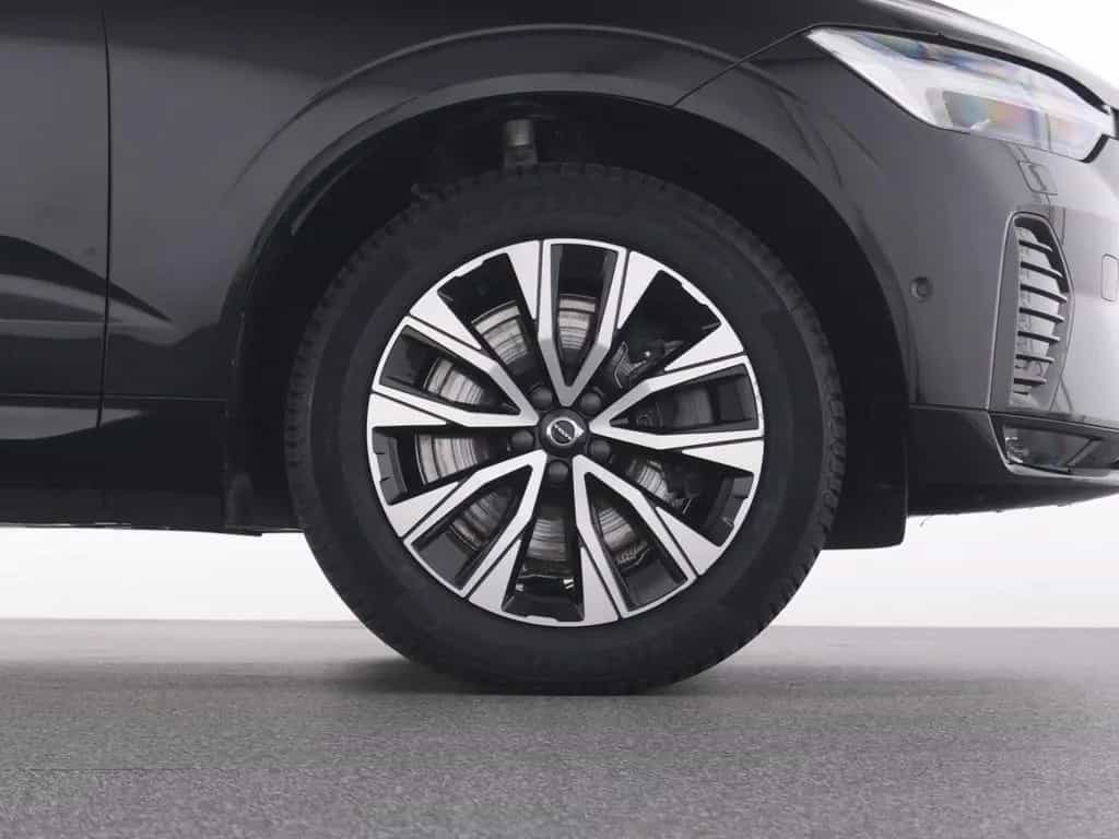 Volvo XC60 B4 AWD Plus Dark+PANO+FAP+360°+HK SOUND 04/2024-photo-21