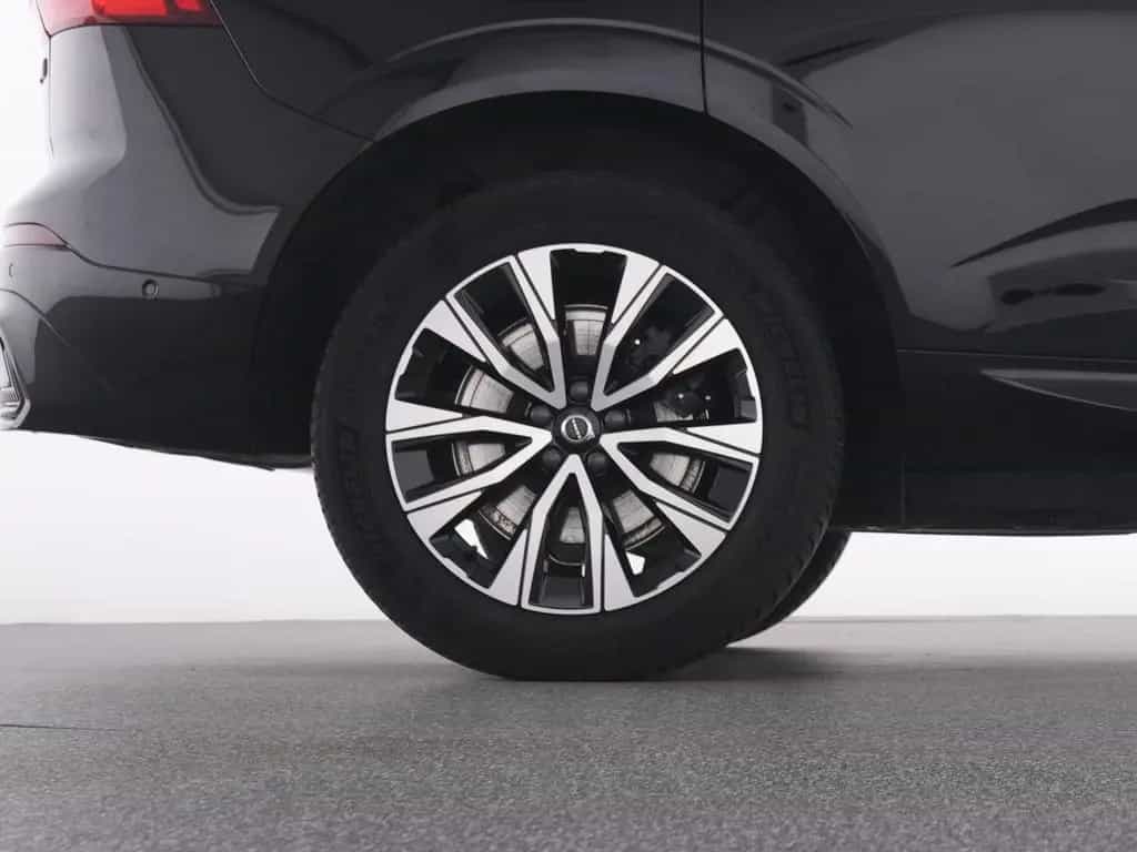 Volvo XC60 B4 AWD Plus Dark+PANO+FAP+360°+HK SOUND 04/2024-photo-22
