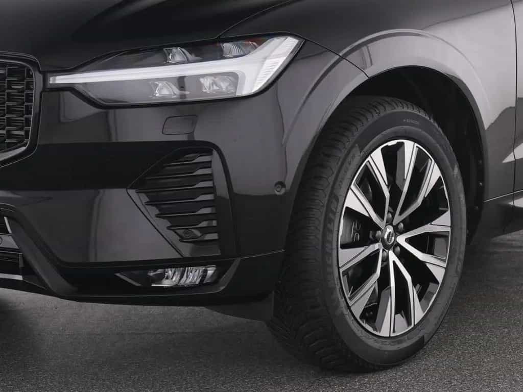 Volvo XC60 B4 AWD Plus Dark+PANO+FAP+360°+HK SOUND 04/2024-photo-8