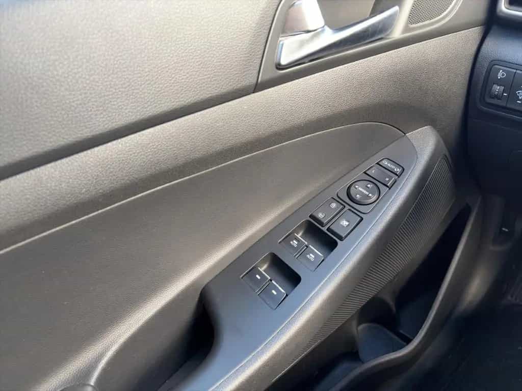 Hyundai TUCSON STYLE 1.6 T-GDi 4WD *KEYLESS*NAVI*CARPLAY 09/2020-photo-12