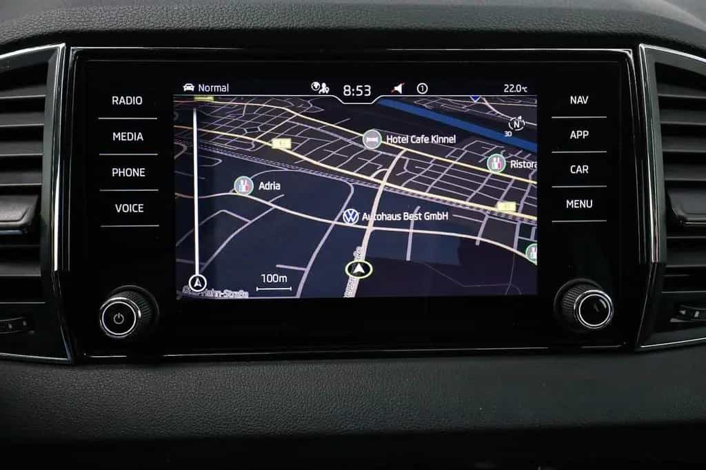 Skoda Karoq 1.5 TSI DSG Style*NAVI*KAMERA*LICHT&SICHT 02/2023-photo-13