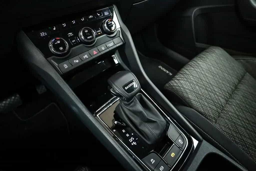 Skoda Karoq 1.5 TSI DSG Style*NAVI*KAMERA*LICHT&SICHT 02/2023-photo-15