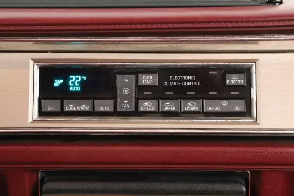 Oldsmobile Other Eighty-Eight 3.8 V6 1989 , Automatik, 6Sitze, 01/1989-photo-12