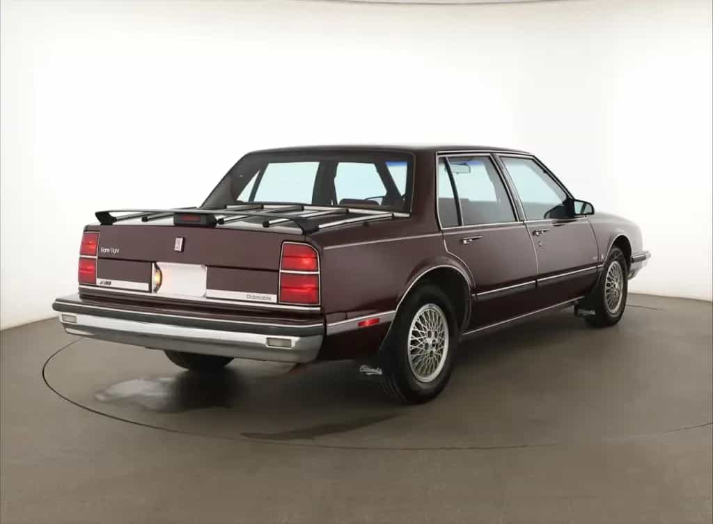 Oldsmobile Other Eighty-Eight 3.8 V6 1989 , Automatik, 6Sitze, 01/1989-photo-4