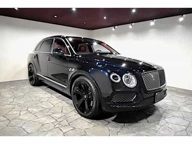 Bentley Bentayga Base grade W12 04/2017-photo-1
