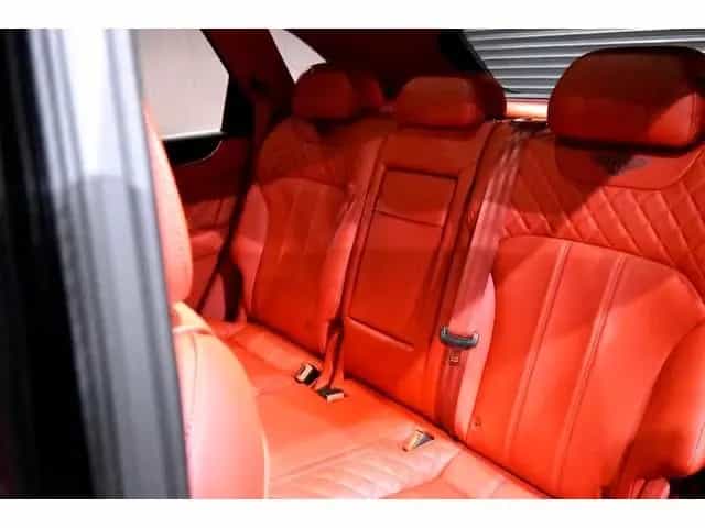 Bentley Bentayga Base grade W12 04/2017-photo-22