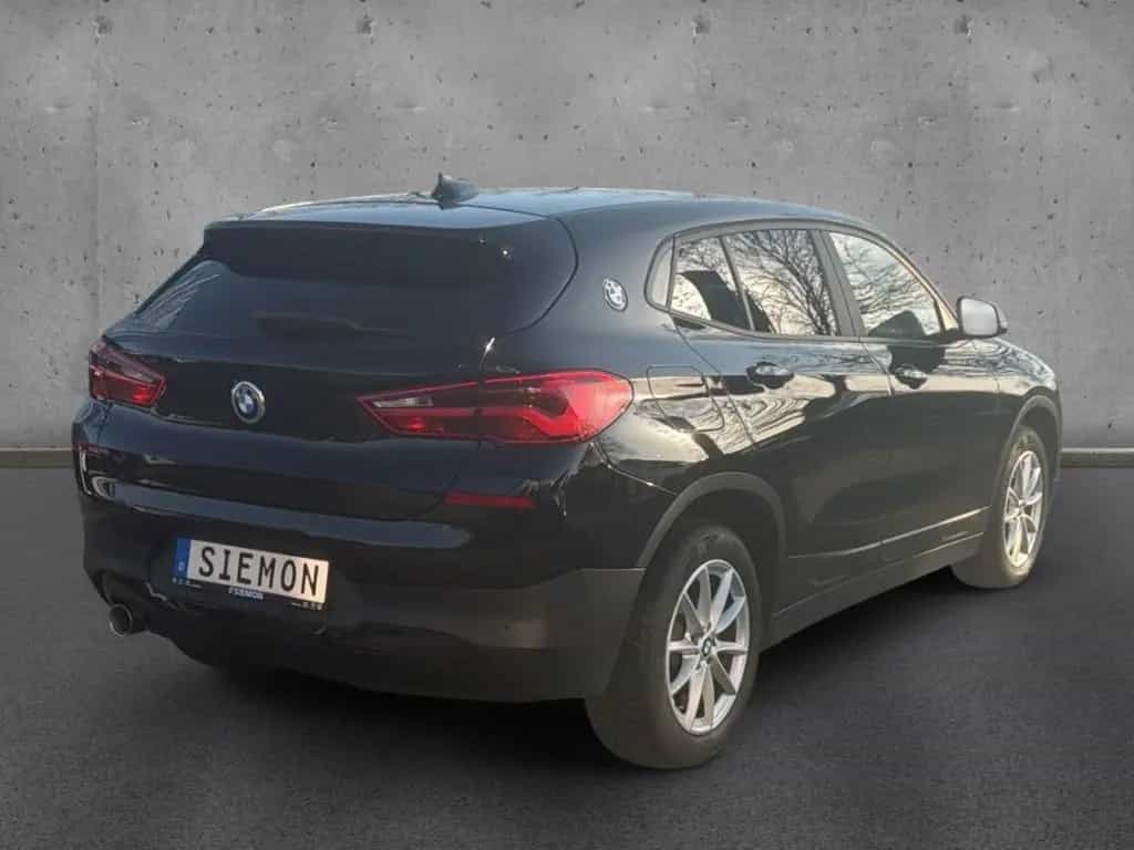 BMW X2 sDrive18i Advantage LED Navi Temp Klimaauto 10/2019-photo-3