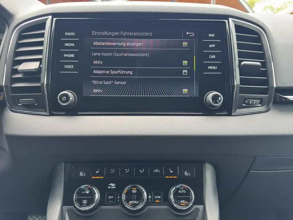 Skoda Karoq 1.5 TSI DSG ACT Style/LED/AHK/KAMERA/ACC/ 01/2019-photo-9