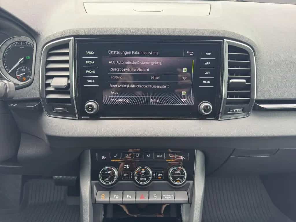 Skoda Karoq 1.5 TSI DSG ACT Style/LED/AHK/KAMERA/ACC/ 01/2019-photo-8