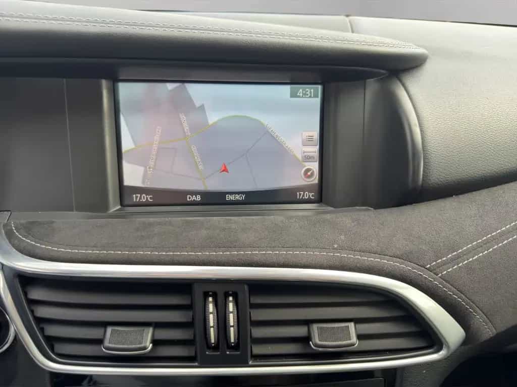 Infiniti Q30 1.5 d Sport NAVI/PANO/SHZ 08/2018-photo-7