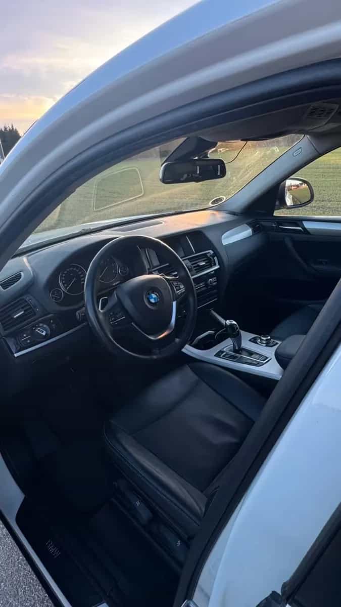 BMW X4 09/2016-photo-8