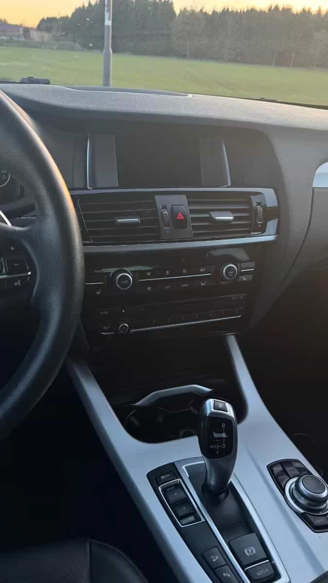 BMW X4 09/2016-photo-9