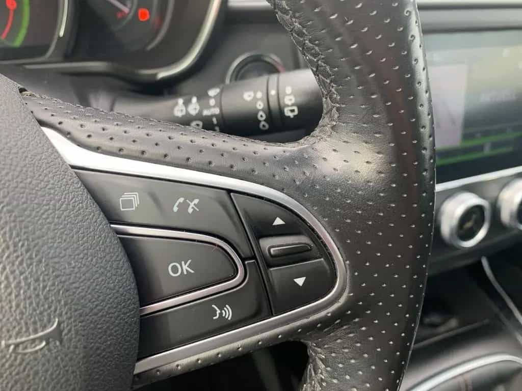 Renault Kadjar BLACK EDITION TCE 140 BOSE+ACC+KAMERA+SHZ 10/2021-photo-22