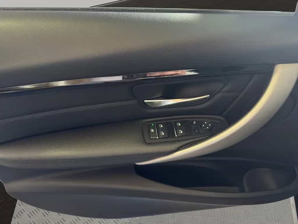 BMW 318 i Limousine Sport Line TOP-AUSSTATTUNG 03/2018-photo-11
