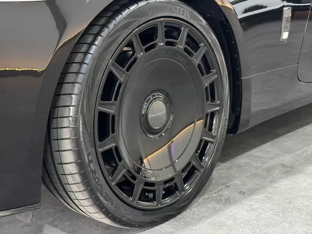 Rolls-Royce Wraith 6.6 V12 BlackBadge Mansory Sternehimmel 04/2019-photo-13