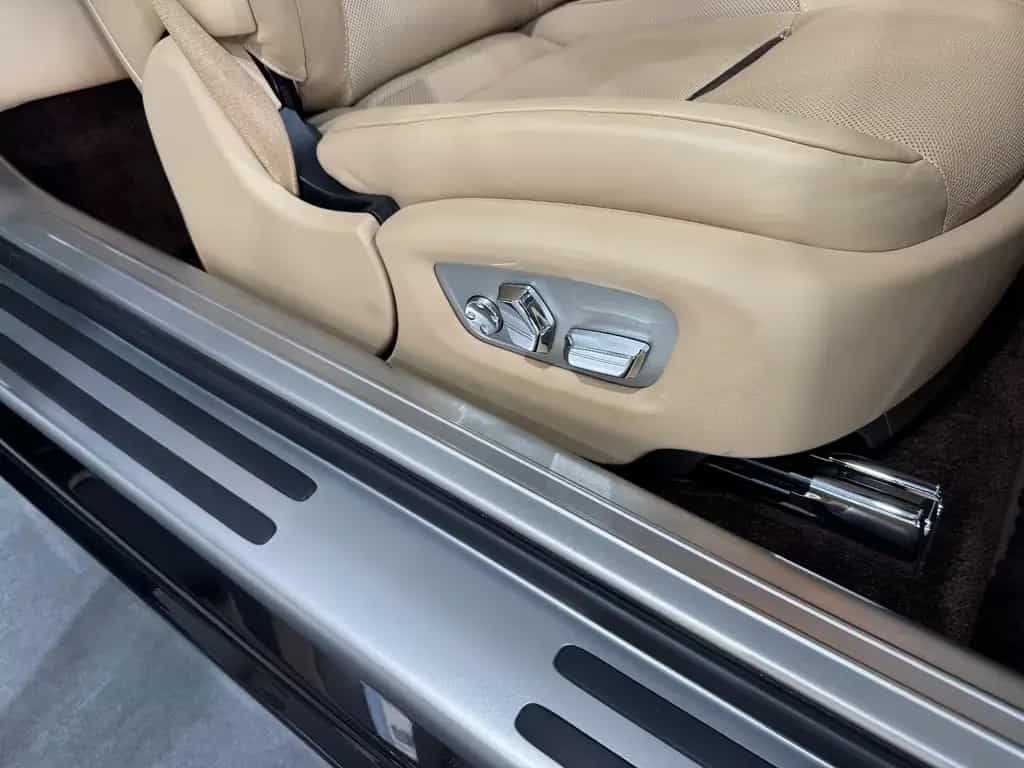 Rolls-Royce Wraith 6.6 V12 BlackBadge Mansory Sternehimmel 04/2019-photo-21