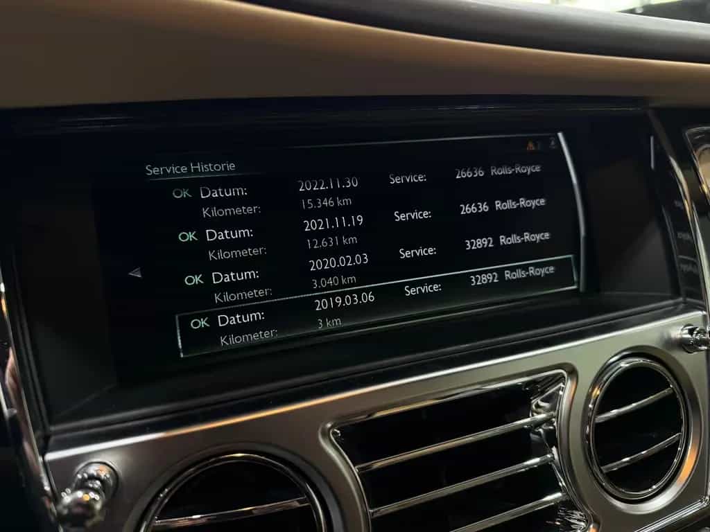 Rolls-Royce Wraith 6.6 V12 BlackBadge Mansory Sternehimmel 04/2019-photo-34
