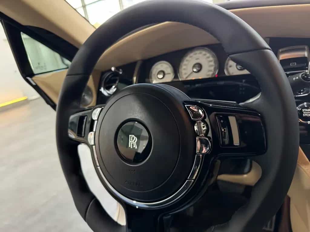 Rolls-Royce Wraith 6.6 V12 BlackBadge Mansory Sternehimmel 04/2019-photo-40