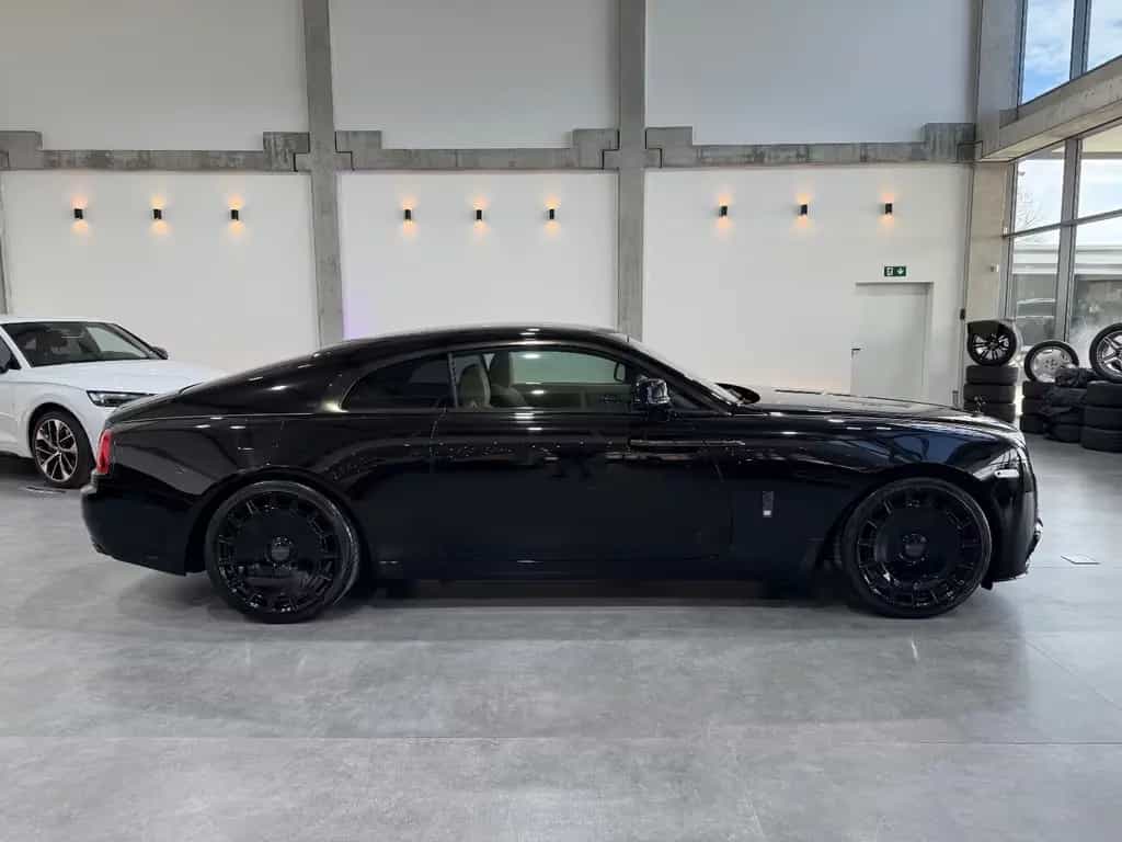 Rolls-Royce Wraith 6.6 V12 BlackBadge Mansory Sternehimmel 04/2019-photo-6