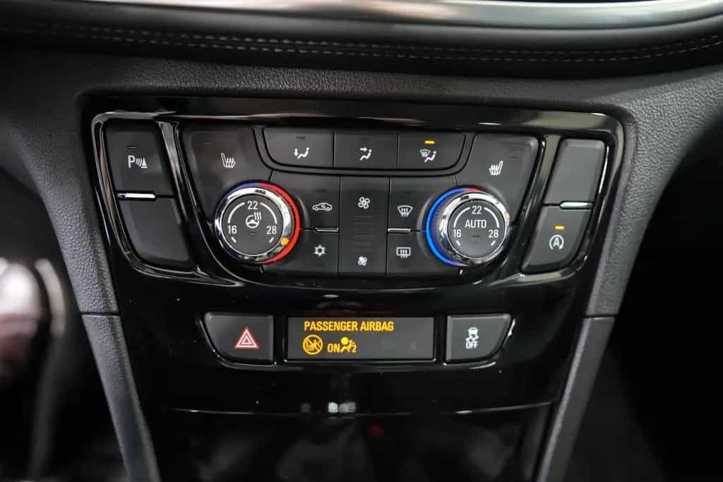 Opel Mokka X Innovation*PREM.PAKET*BI-LED*NAVI* 07/2017-photo-15