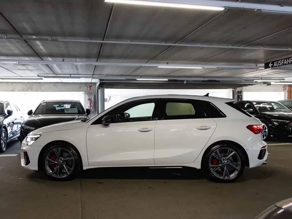 Audi S3 Sportback 2.0 TFSI quattro Matrix Pano B&O 04/2024-photo-3