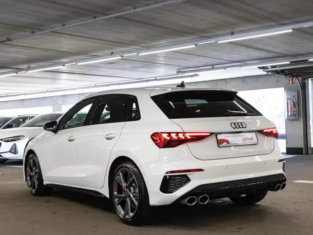 Audi S3 Sportback 2.0 TFSI quattro Matrix Pano B&O 04/2024-photo-4