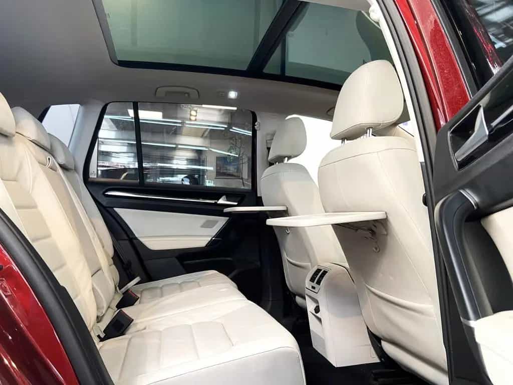 Volkswagen Golf Sportsvan Highline Sonderedition Pano 150PS 07/2018-photo-17