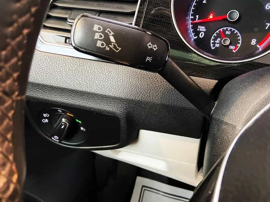 Volkswagen Golf Sportsvan Highline Sonderedition Pano 150PS 07/2018-photo-22
