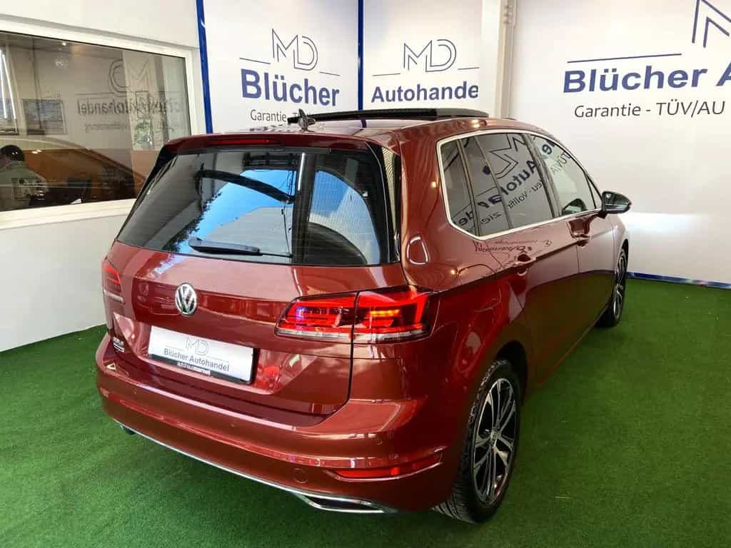 Volkswagen Golf Sportsvan Highline Sonderedition Pano 150PS 07/2018-photo-4