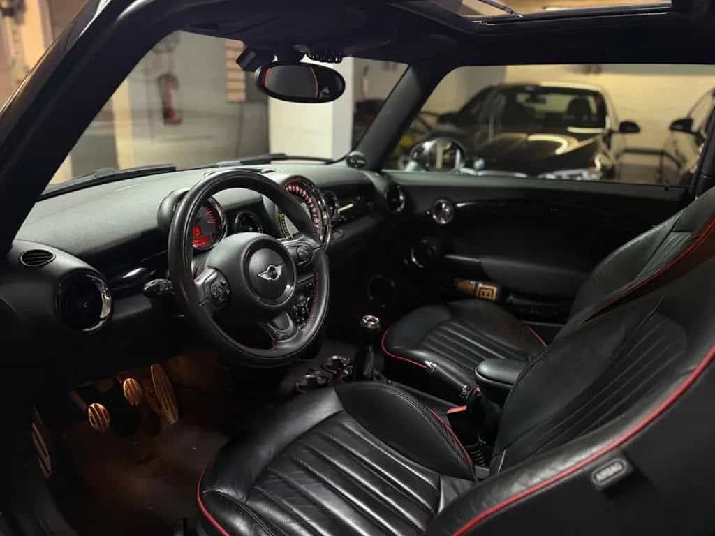 MINI John Cooper Works JOHN_COOPER_WORKS/Scheckheftgf/PANO/NAVI./SHZ/BT 04/2012-photo-14