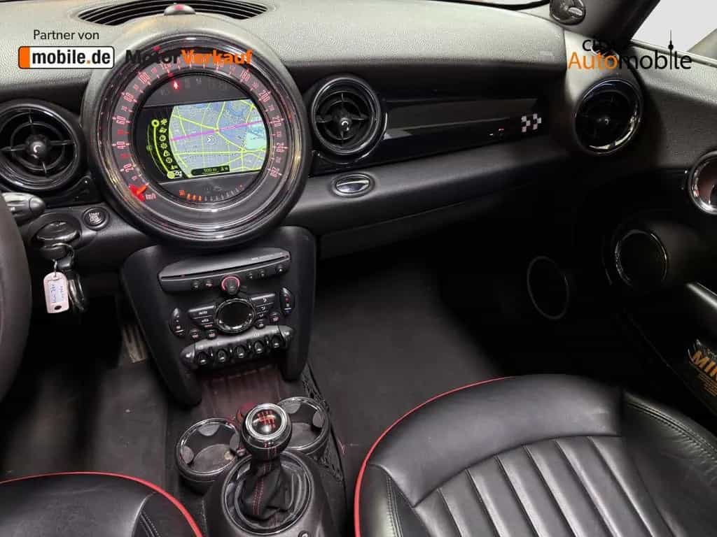MINI John Cooper Works JOHN_COOPER_WORKS/Scheckheftgf/PANO/NAVI./SHZ/BT 04/2012-photo-19