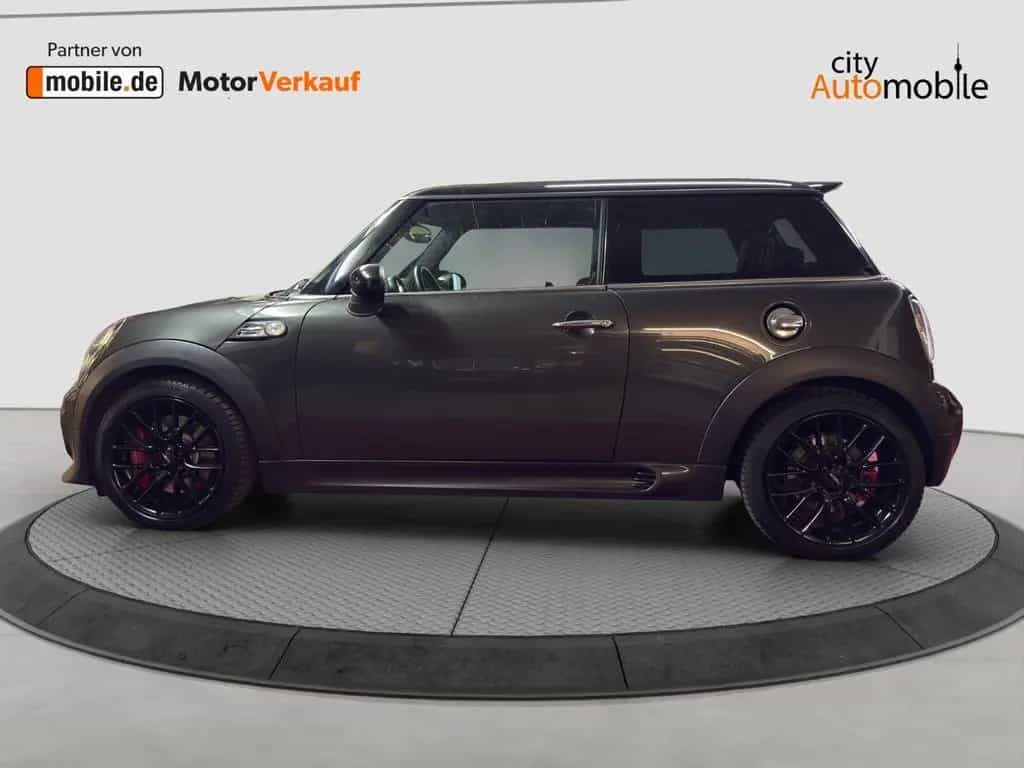 MINI John Cooper Works JOHN_COOPER_WORKS/Scheckheftgf/PANO/NAVI./SHZ/BT 04/2012-photo-2