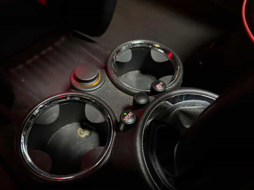 MINI John Cooper Works JOHN_COOPER_WORKS/Scheckheftgf/PANO/NAVI./SHZ/BT 04/2012-photo-28