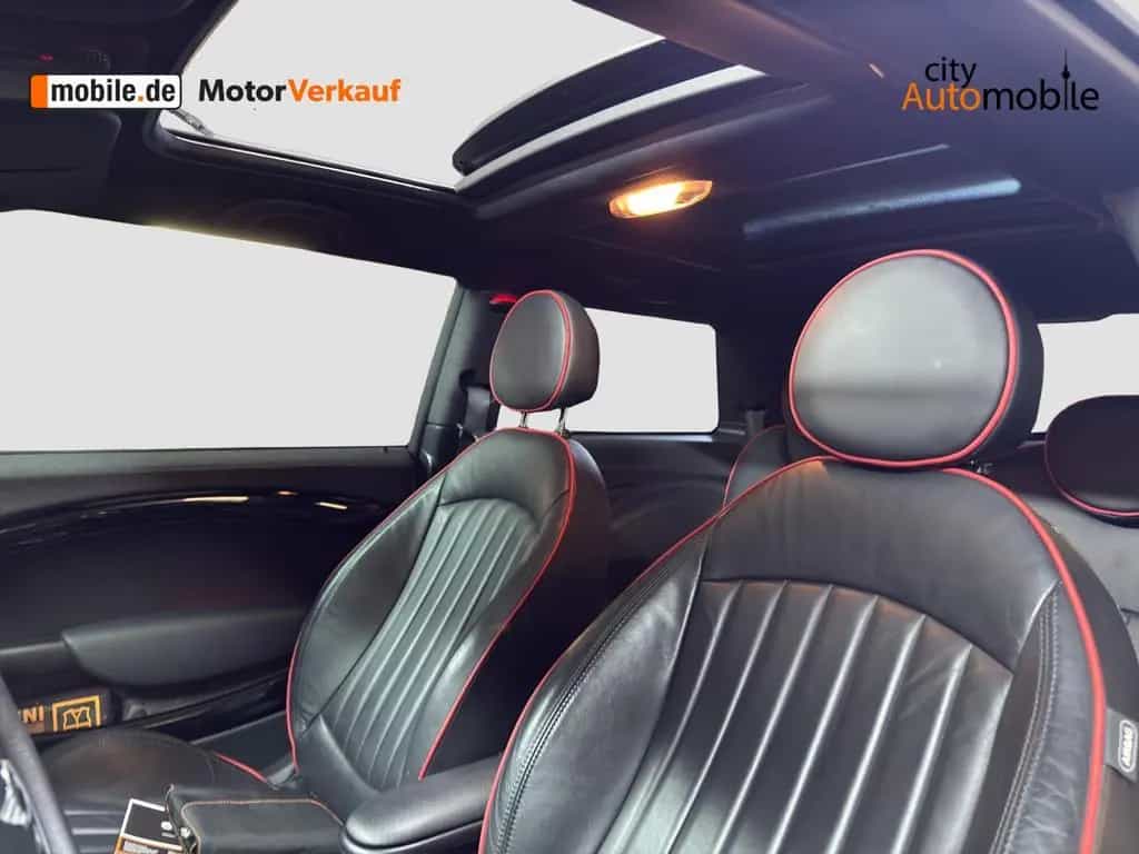 MINI John Cooper Works JOHN_COOPER_WORKS/Scheckheftgf/PANO/NAVI./SHZ/BT 04/2012-photo-30