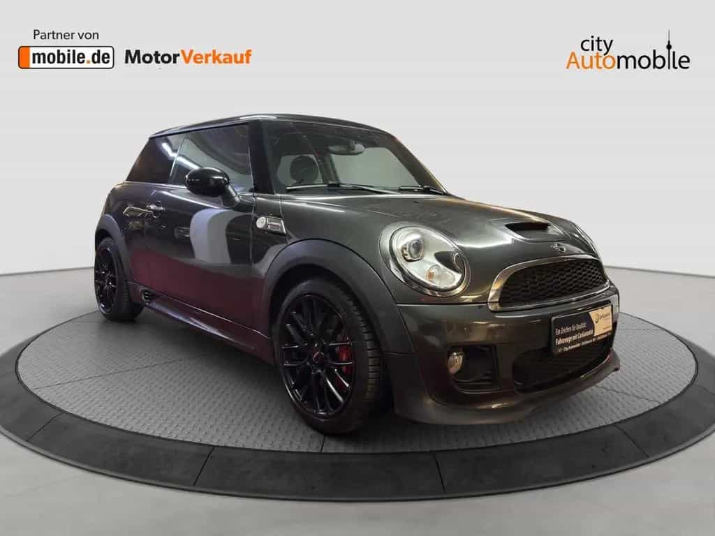 MINI John Cooper Works JOHN_COOPER_WORKS/Scheckheftgf/PANO/NAVI./SHZ/BT 04/2012-photo-8