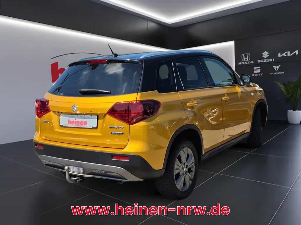 Suzuki Vitara 1.4 DITC 4x2 Comfort NAVI LED ACC 12/2021-photo-3