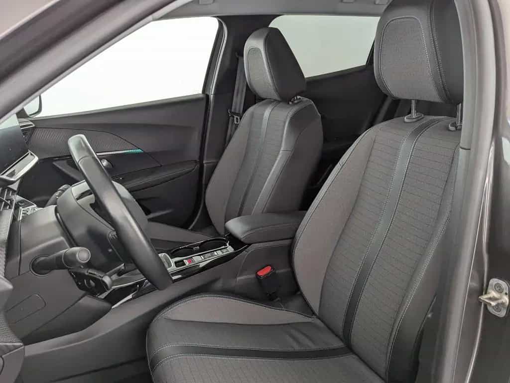 Peugeot 2008 1.2 PureTech 130 Allure Pack LED+NAVI+RFK+ 09/2021-photo-14