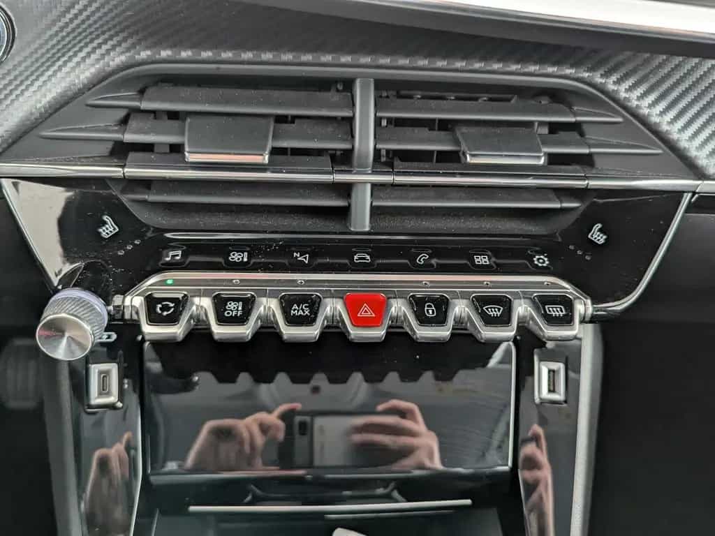 Peugeot 2008 1.2 PureTech 130 Allure Pack LED+NAVI+RFK+ 09/2021-photo-20