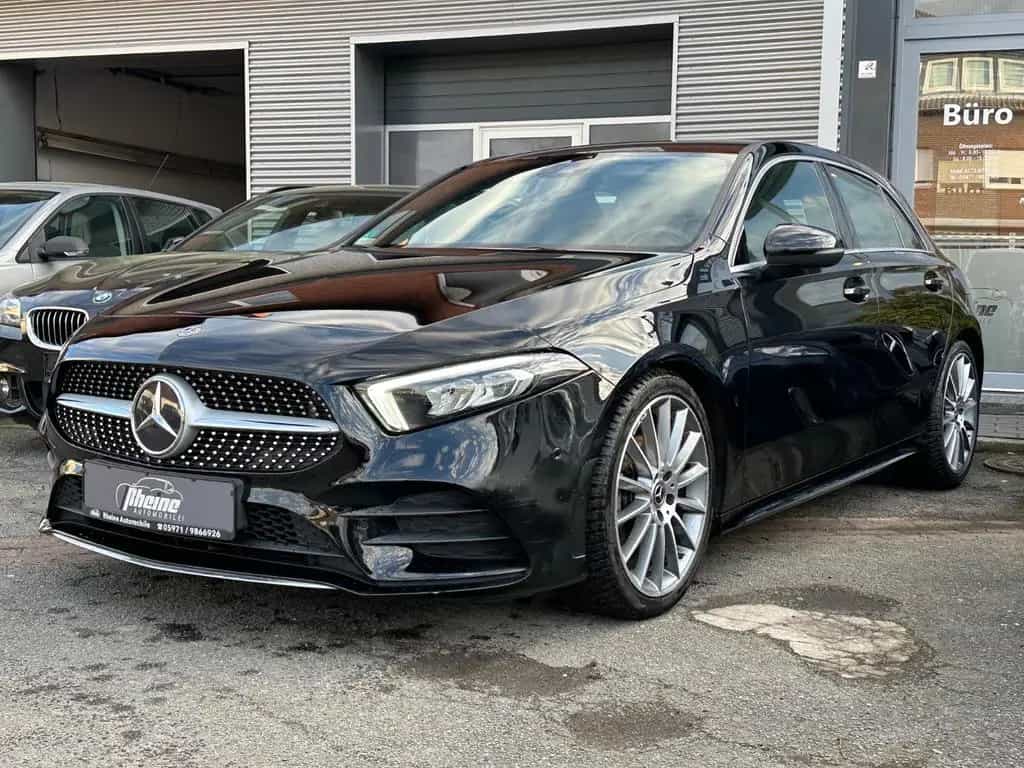 Mercedes-Benz A-Class 180*AMG*NIGHT*WIDESCREEN*MBUX*LED*ALCANTARA* 04/2019-photo-1