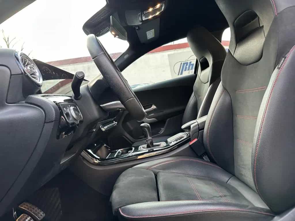Mercedes-Benz A-Class 180*AMG*NIGHT*WIDESCREEN*MBUX*LED*ALCANTARA* 04/2019-photo-20