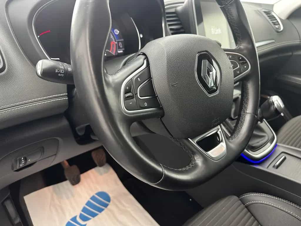 Renault Scenic BOSE Edition "NAVI-CAM-SITZH-MULTI-ALU" 10/2016-photo-13