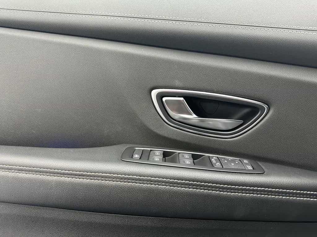 Renault Scenic BOSE Edition "NAVI-CAM-SITZH-MULTI-ALU" 10/2016-photo-20