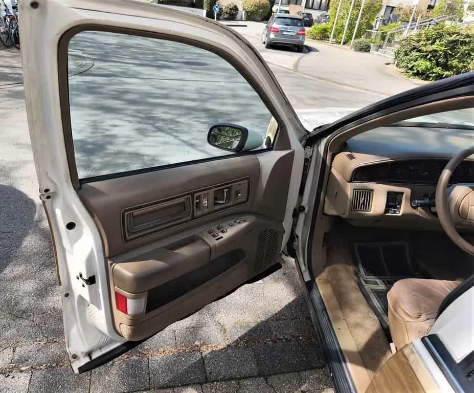 Buick 1993 BUICK Roadmaster WOODY WAGON 06/1993-photo-12