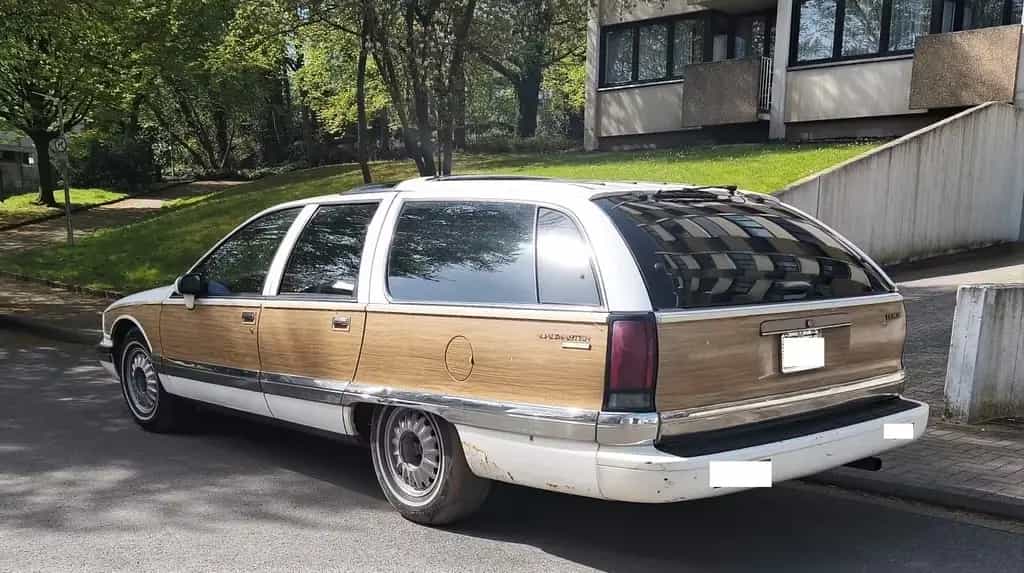 Buick 1993 BUICK Roadmaster WOODY WAGON 06/1993-photo-2