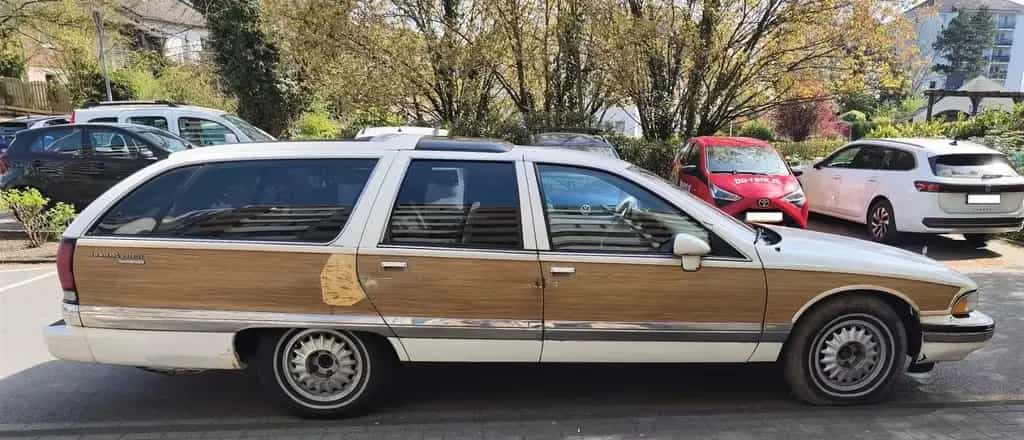 Buick 1993 BUICK Roadmaster WOODY WAGON 06/1993-photo-4