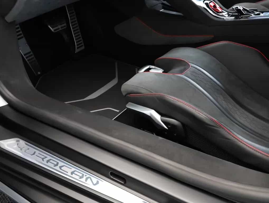 Lamborghini Huracán Sterrato 01/2026-photo-6