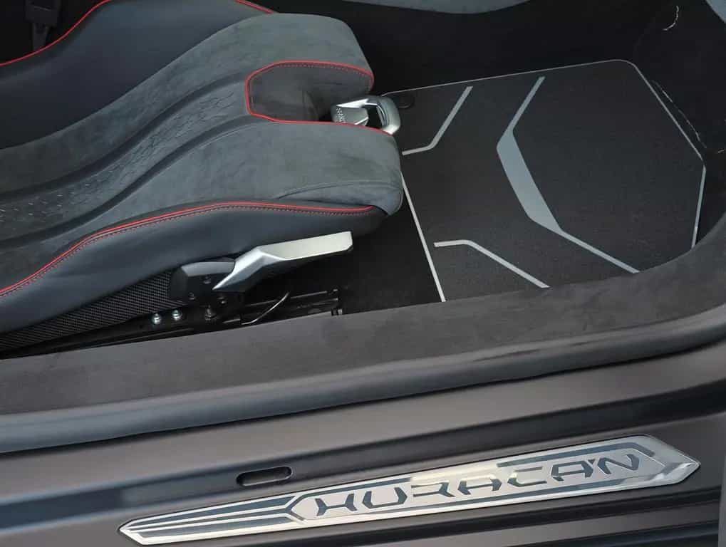Lamborghini Huracán Sterrato 01/2026-photo-7