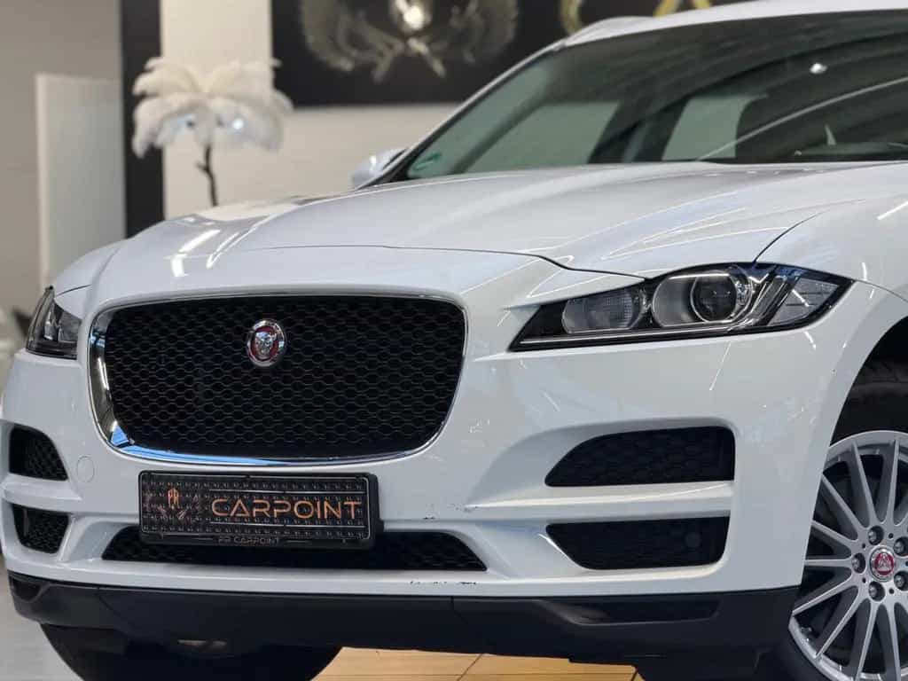Jaguar F-Pace 2.0l Pure AWD AHK/LED/Navi/BT/SHZ 06/2016-photo-2