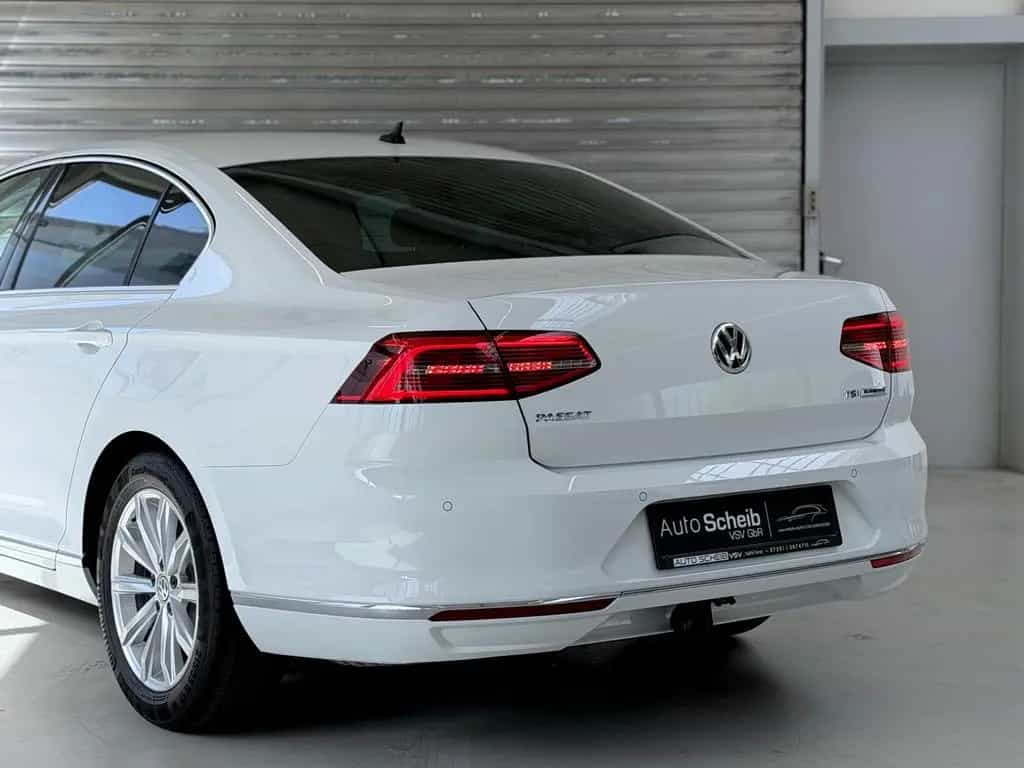 Volkswagen Passat Highline Aut.*1.Hand*ACC*Virtuel*Kamera* 03/2018-photo-10
